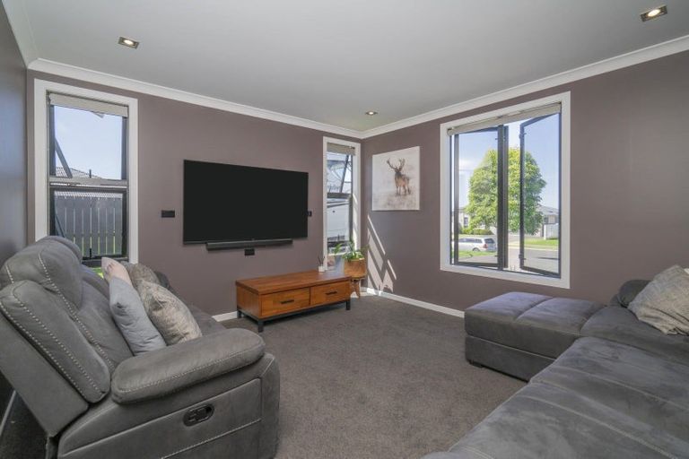 Photo of property in 14 Leeward Drive, Whitianga, 3510