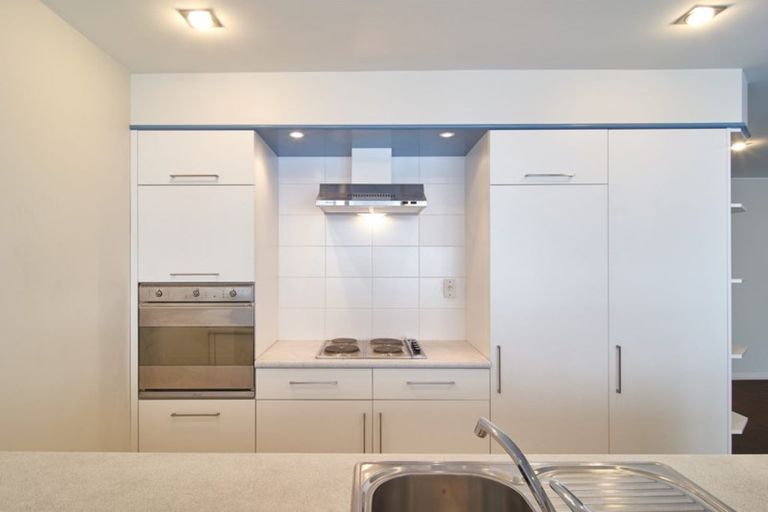 Photo of property in St James Courts, 5/77 Gloucester Street, Christchurch Central, Christchurch, 8013