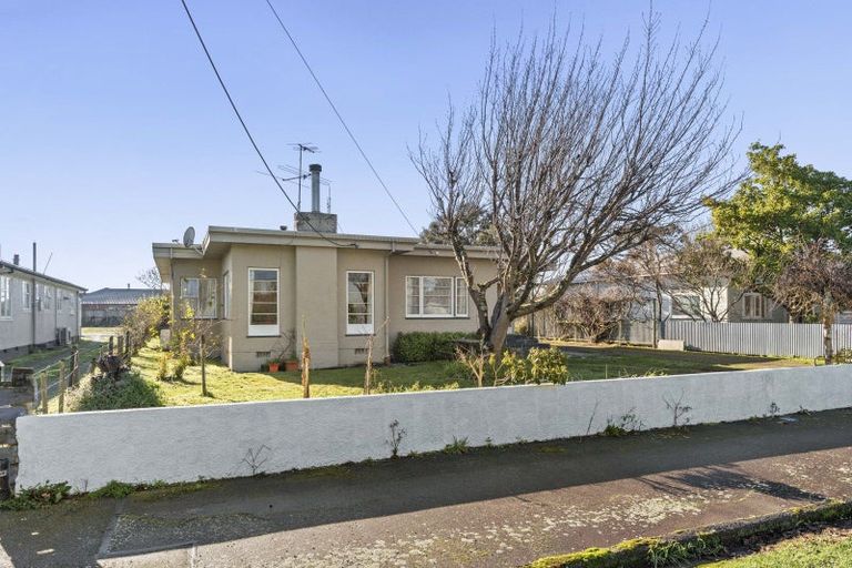 Photo of property in 72 Kent Street, Carterton, 5713
