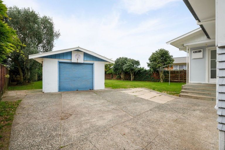 Photo of property in 28 Larnach Street, St Andrews, Hamilton, 3200