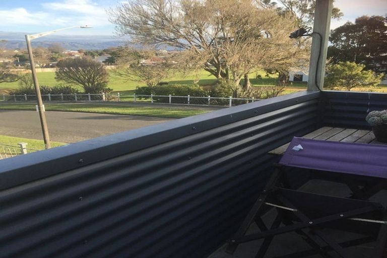 Photo of property in 16 Freyberg Street, Roslyn, Palmerston North, 4414