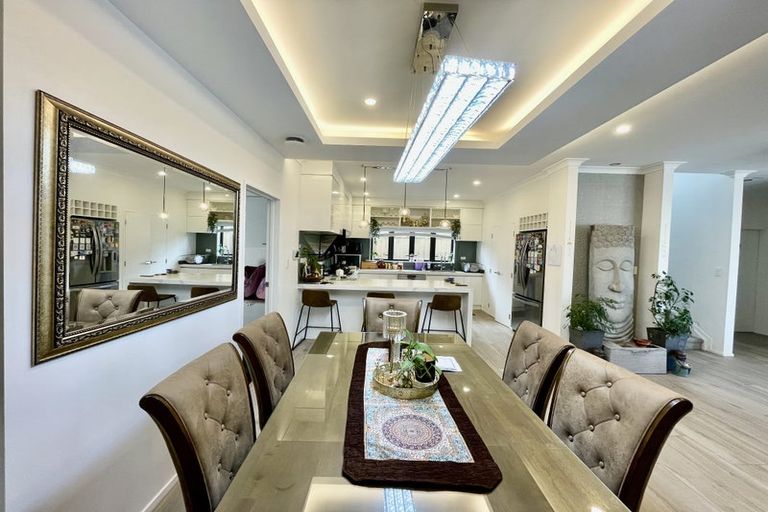 Photo of property in 19 Mason Street, New Lynn, Auckland, 0600