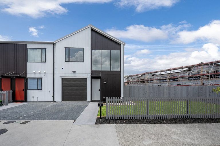 Photo of property in 7 Samuel Marsden Place, Whenuapai, 0618