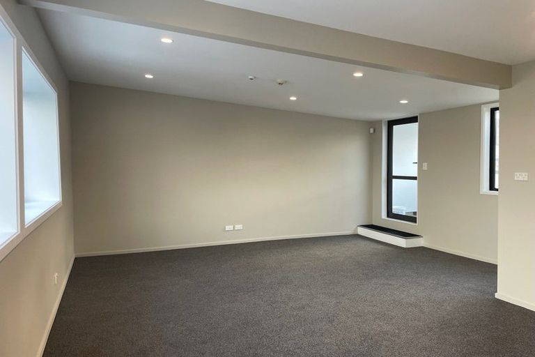 Photo of property in 20 Waverley Street, South Dunedin, Dunedin, 9012