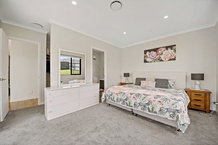 Photo of property in 18 Laurelwood Avenue, Pukekohe, 2120