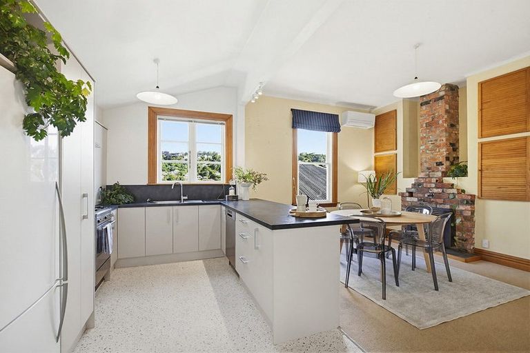 Photo of property in 11 Taft Street, Brooklyn, Wellington, 6021