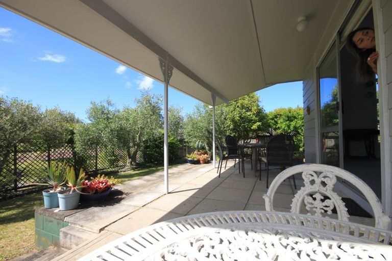 Photo of property in 1 Pitkethley Circle, Pauanui, Hikuai, 3579