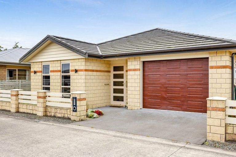 Photo of property in 28 Princes Street, Hawera, 4610