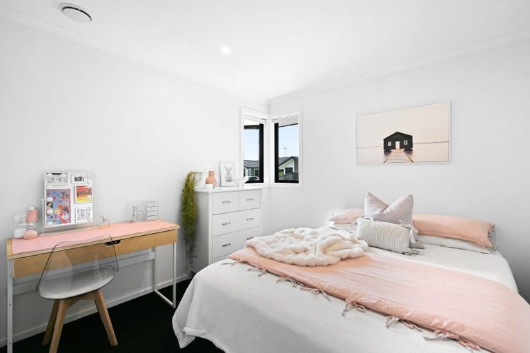 Photo of property in 8 Pragma Rise, Rototuna North, Hamilton, 3210