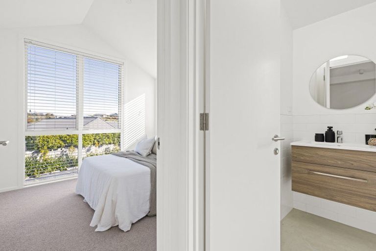 Photo of property in 7 Titoki Close, Matakana, Warkworth, 0985