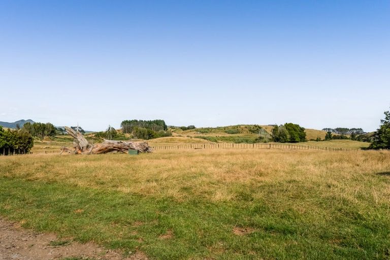 Photo of property in 852 Frankley Road, Hurworth, New Plymouth, 4371