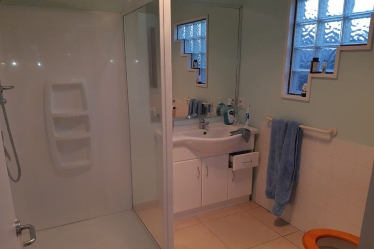 Photo of property in 11 Evenwood Place, Waimairi Beach, Christchurch, 8083