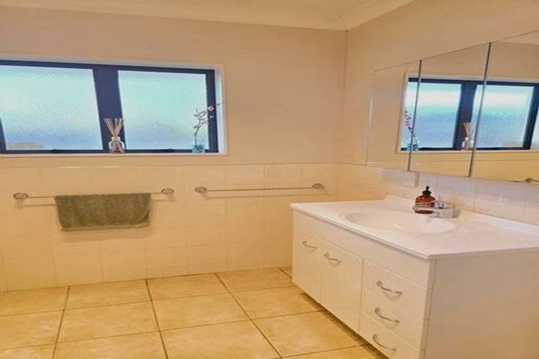 Photo of property in 147 Main Rd Clive, Clive, 4102