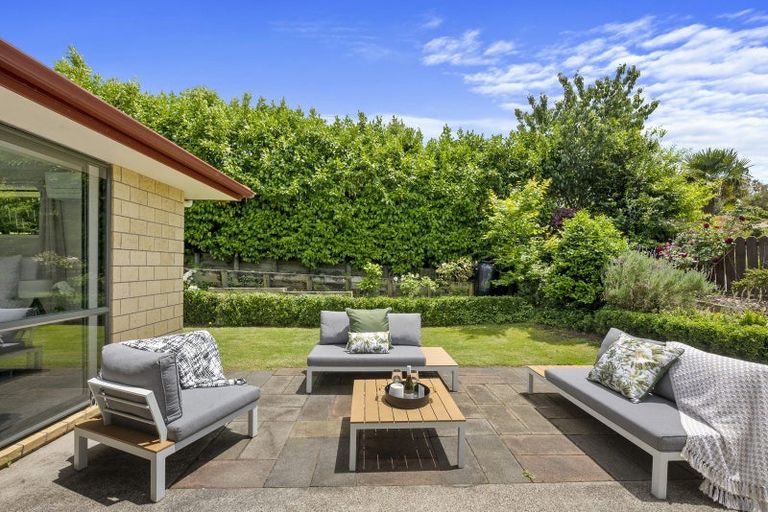 Photo of property in 38 Cabeleigh Drive, Helensville, 0800