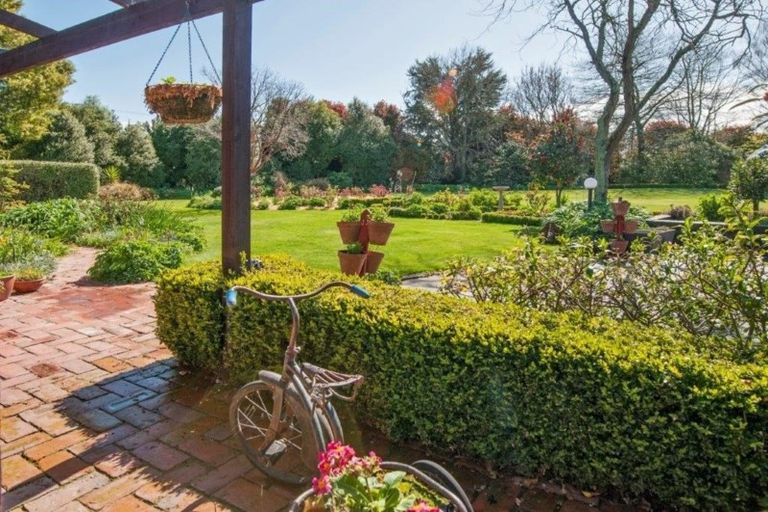 Photo of property in 14 Anson Street, Kirwee, Darfield, 7571