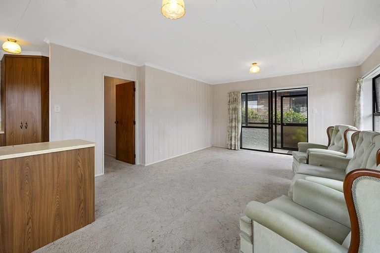 Photo of property in 13 Tukapa Street, Westown, New Plymouth, 4310