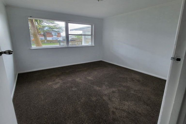Photo of property in 37 Hokianga Street, Mangere East, Auckland, 2024