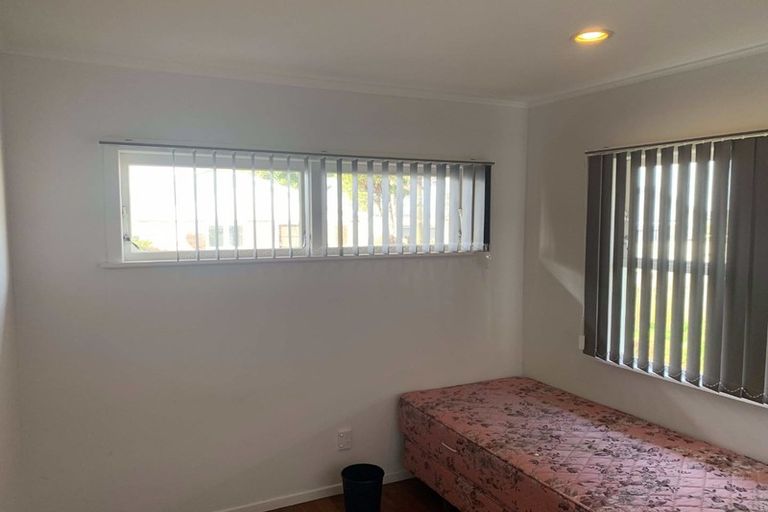 Photo of property in 31 Rosalind Road, Glenfield, Auckland, 0629