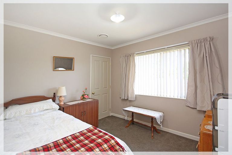 Photo of property in 8 Teppett Place, Foxton Beach, Foxton, 4815