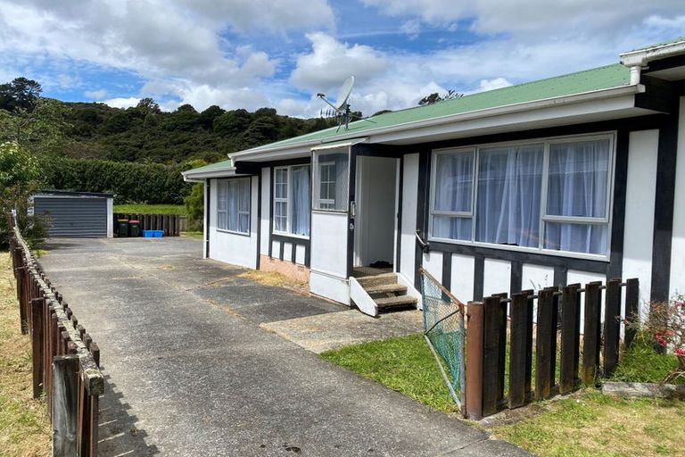 Photo of property in 87b Main Road, Wainuiomata, Lower Hutt, 5014