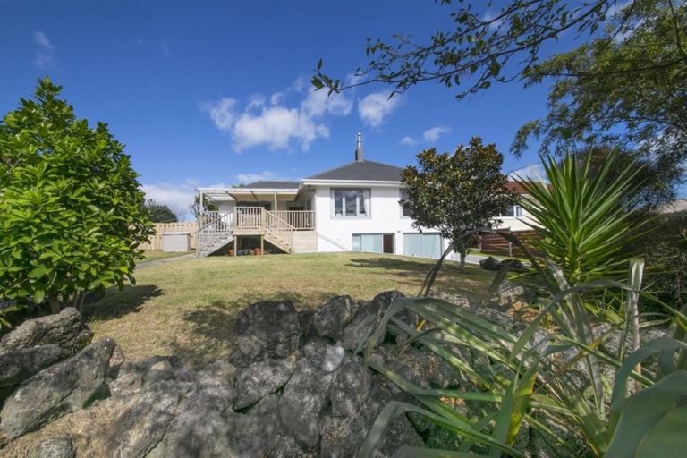 Photo of property in 10 Murray Road, Te Atatu Peninsula, Auckland, 0610