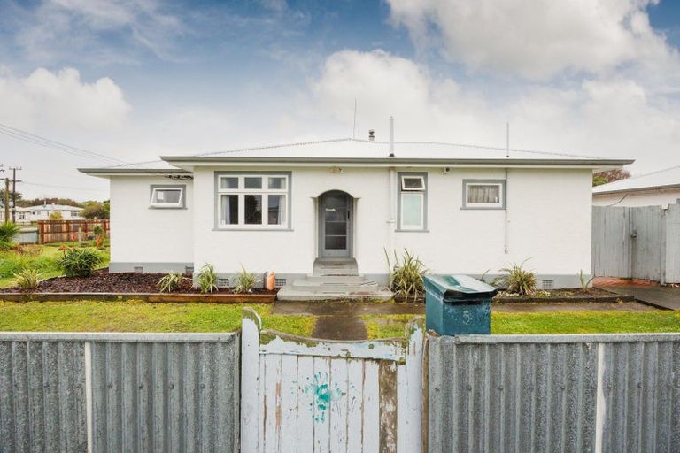 Photo of property in 5 Potaka Street, Marton, 4710