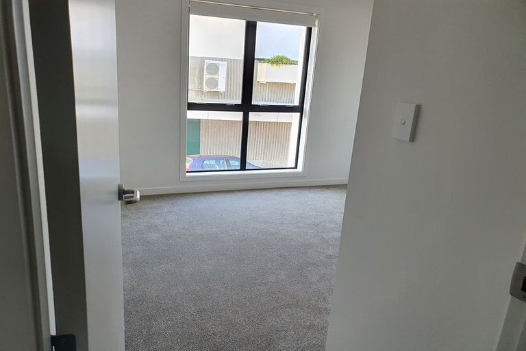 Photo of property in 16 Constable Street, Newtown, Wellington, 6021