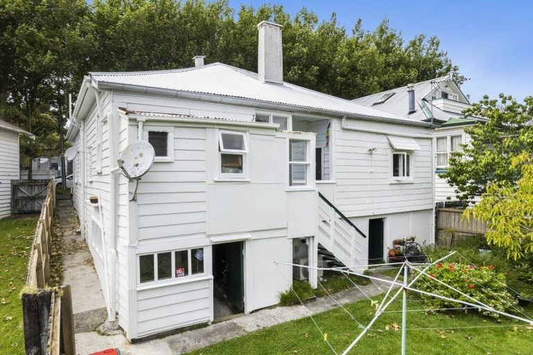 Photo of property in 31 Castle Street, Eltham, 4322