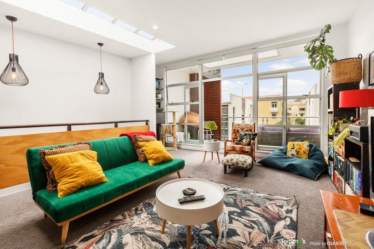 Photo of property in 306u3 Evans Bay Parade, Hataitai, Wellington, 6021