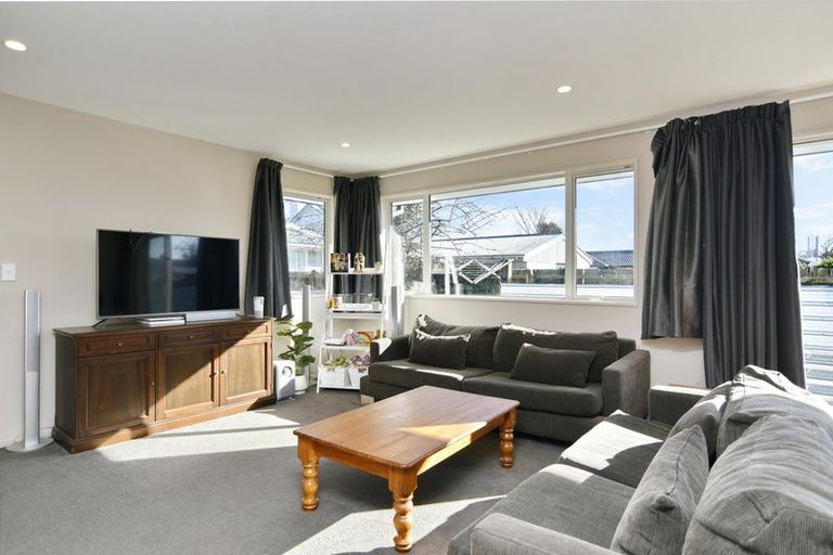 Photo of property in 49a Mackenzie Avenue, Woolston, Christchurch, 8023