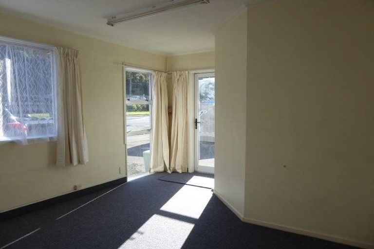 Photo of property in 15/98 Pharazyn Street, Melling, Lower Hutt, 5010