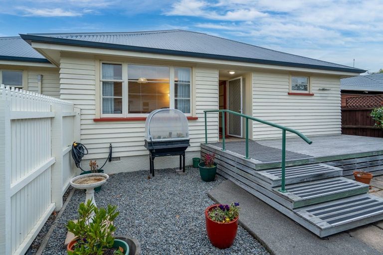Photo of property in 81 Blighs Road, Strowan, Christchurch, 8052