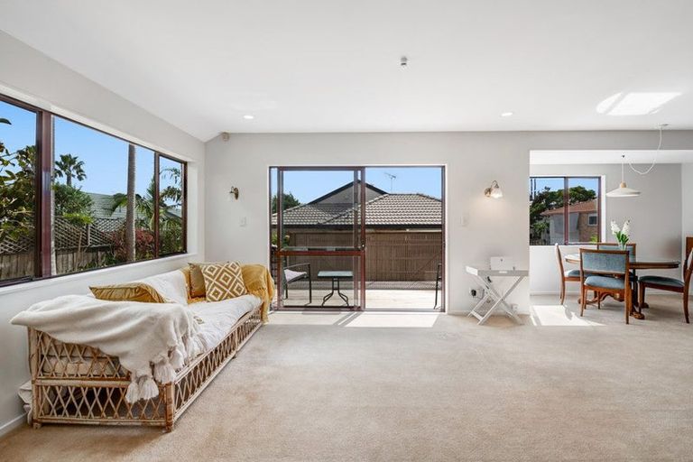 Photo of property in 19 Palmgreen Court, Stanmore Bay, Whangaparaoa, 0932