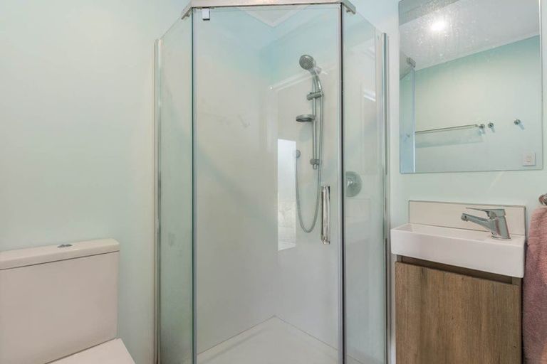 Photo of property in 25 Secretariat Place, Randwick Park, Auckland, 2105