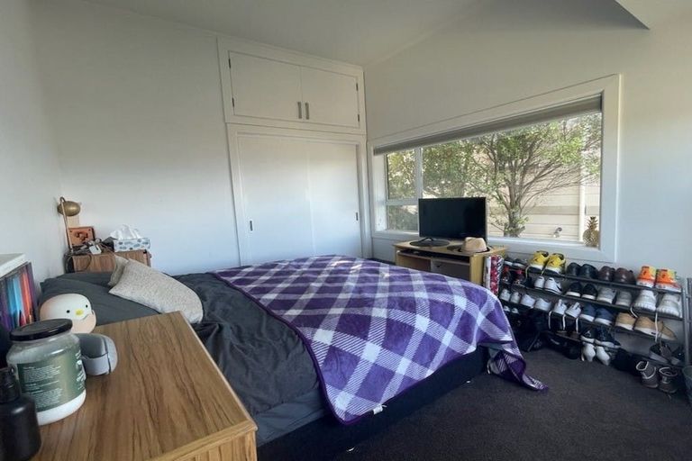 Photo of property in 25 Sugarloaf Road, Brooklyn, Wellington, 6021