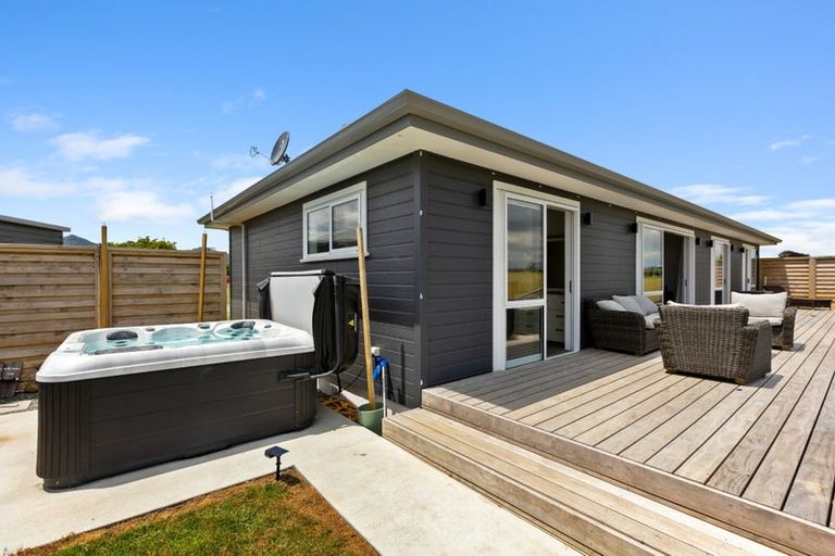 Photo of property in 11 Leith Road, Okato, New Plymouth, 4374