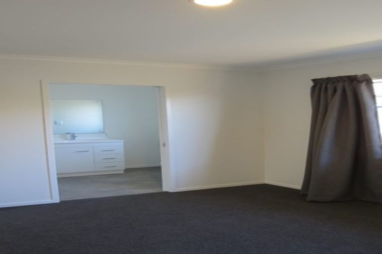 Photo of property in 13 Burford Way, Rolleston, 7615