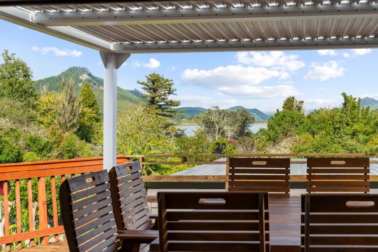 Photo of property in 17 Ngahere Terrace, Opoutere, Whangamata, 3691