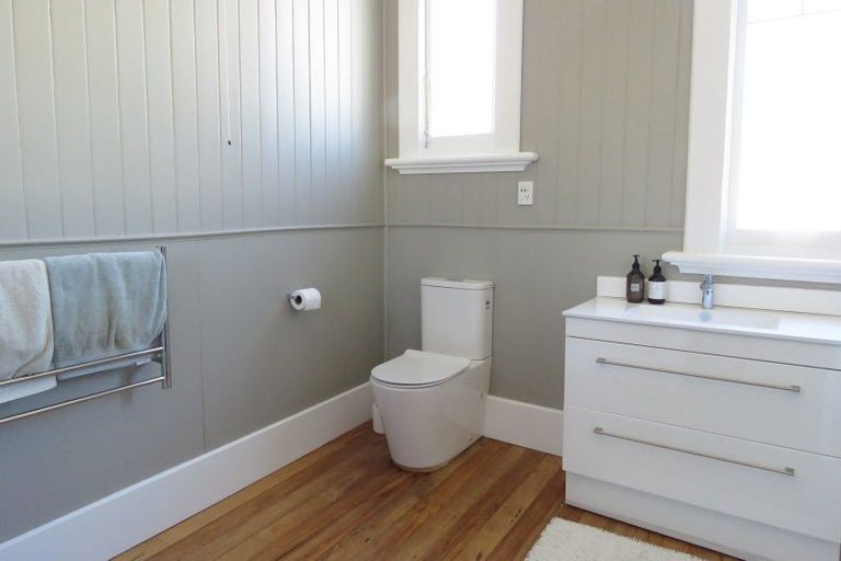 Photo of property in 28 Broadway, Reefton, 7830