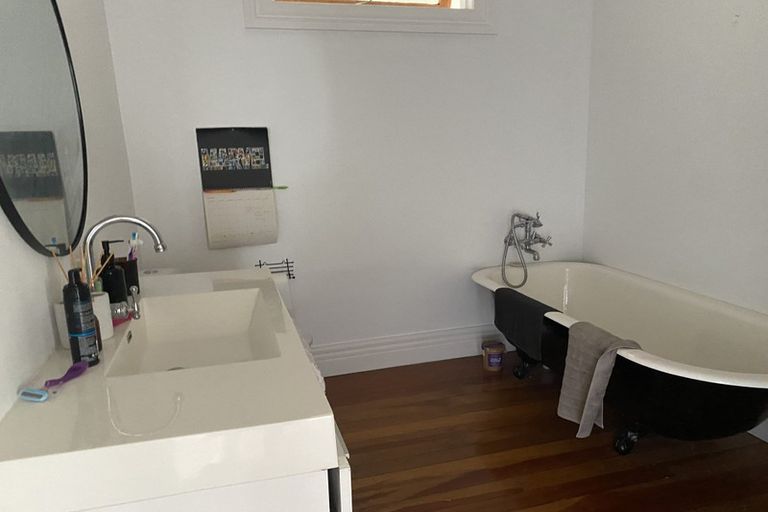 Photo of property in 50 Nixon Street, Hamilton East, Hamilton, 3216