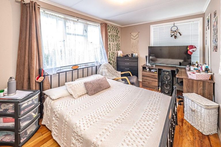 Photo of property in 51 Kowhai Street, Castlecliff, Whanganui, 4501