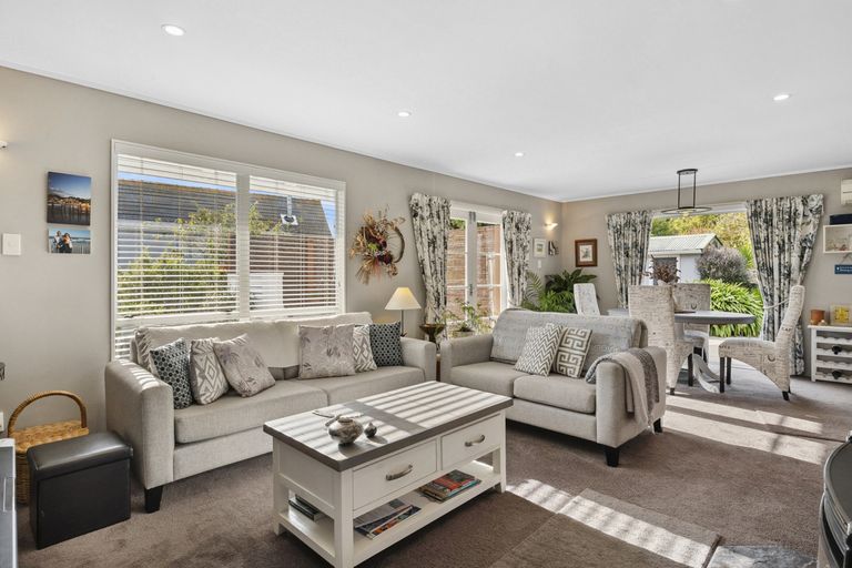 Photo of property in 23 Greenacres Street, Macandrew Bay, Dunedin, 9014