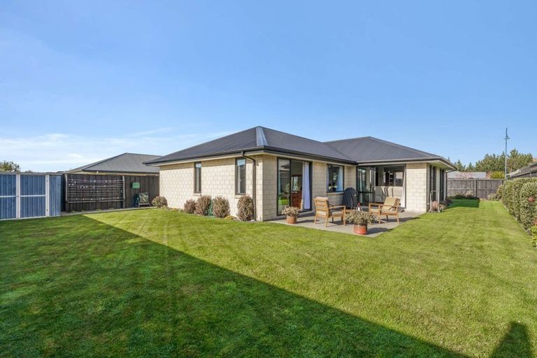 Photo of property in 12 Waimarie Street, Pegasus, 7612