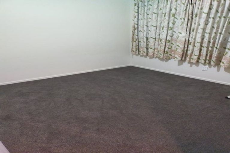 Photo of property in 4/60 Nikau Street, New Lynn, Auckland, 0600