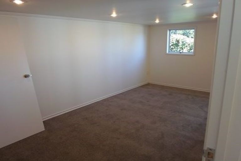 Photo of property in 38 Lyttelton Avenue, Forrest Hill, Auckland, 0620
