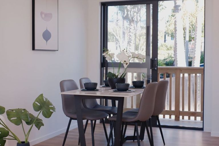 Photo of property in 26d Sheridan Drive, New Lynn, Auckland, 0600