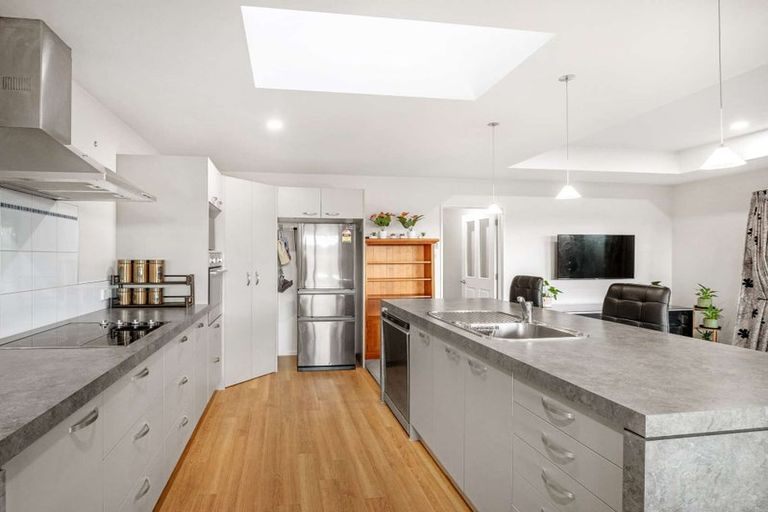 Photo of property in 8 Skipness Lane, Broomfield, Christchurch, 8042