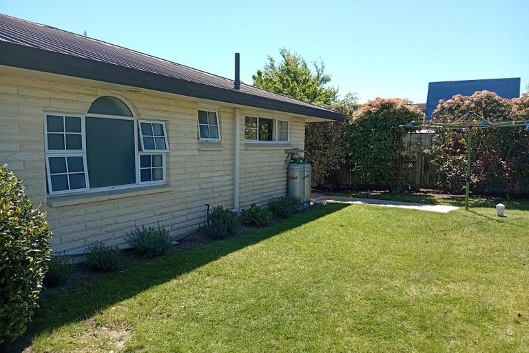 Photo of property in 2 Waldron Place, Clyde, 9330