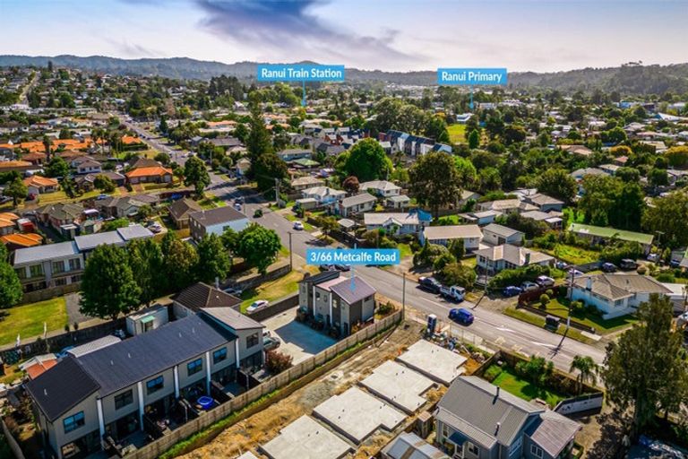 Photo of property in 3/66 Metcalfe Road, Ranui, Auckland, 0612