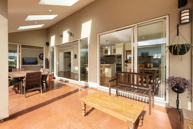 Photo of property in 163 Oriental Parade, Papamoa Beach, Papamoa, 3118